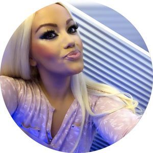 Meet your Posher, Riri